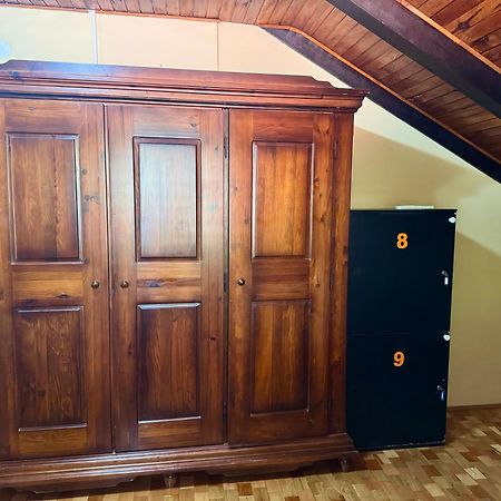 Kotorhostelito Luaran gambar