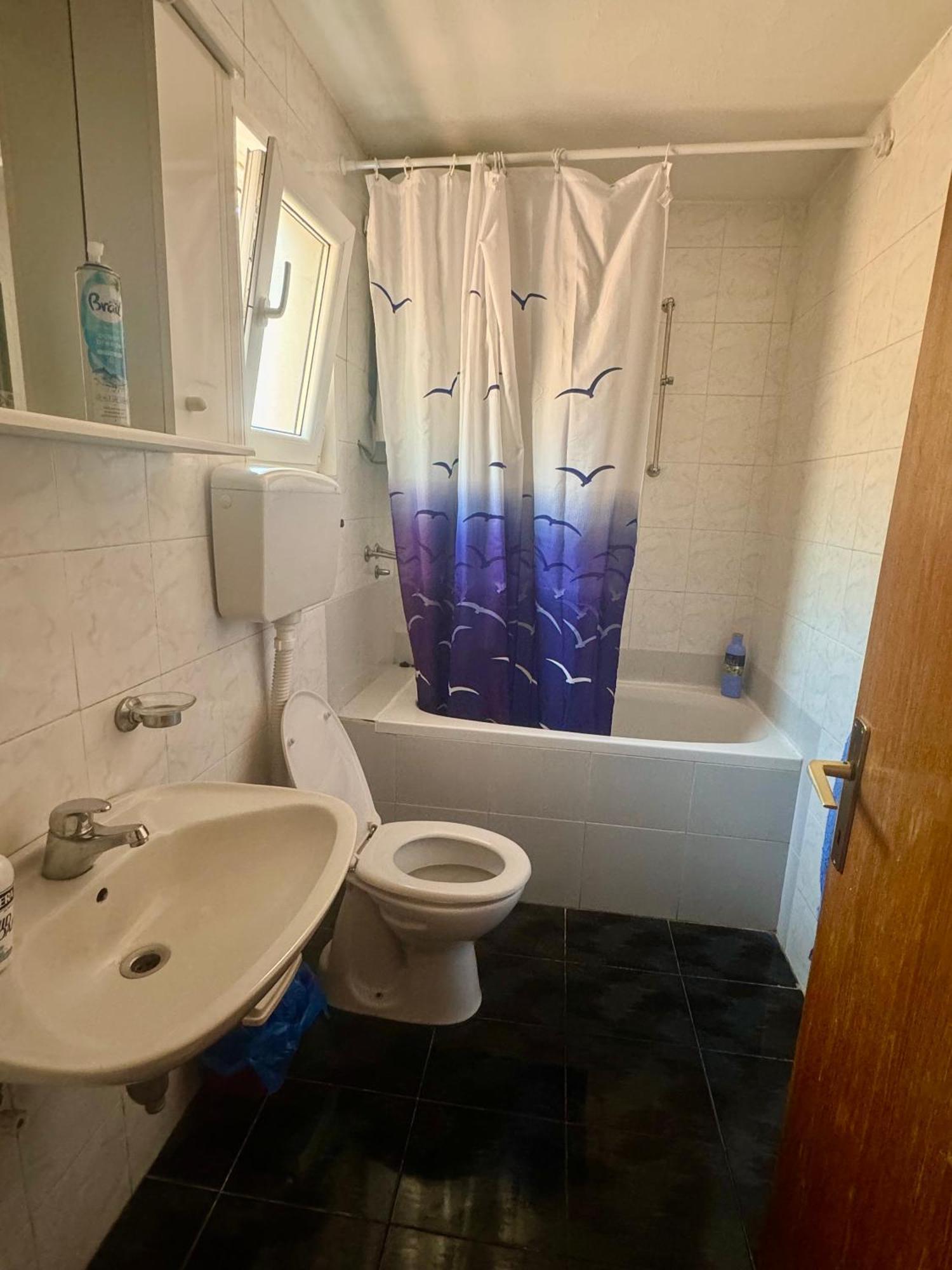Kotorhostelito Luaran gambar